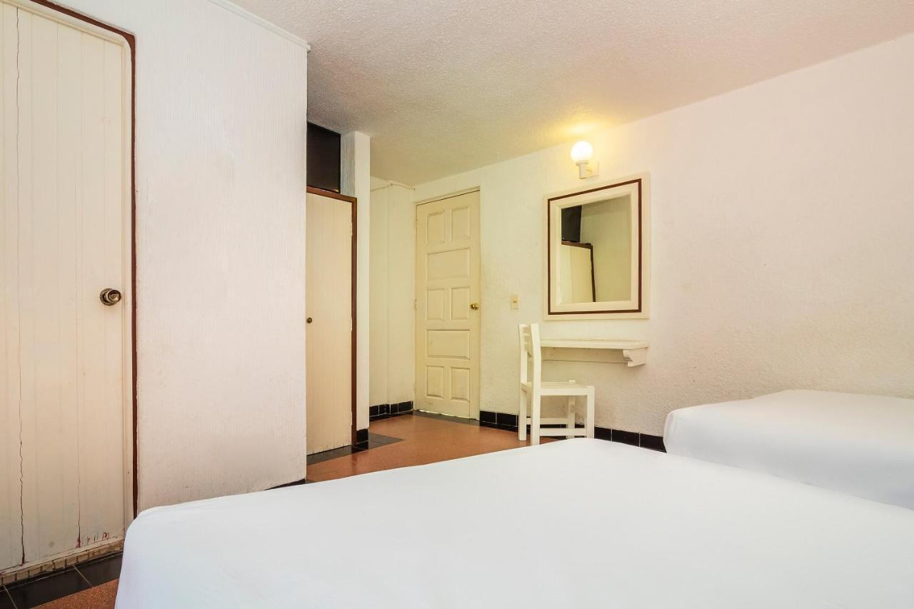 Capital O Hotel Del Real Temascaltepec de González Екстериор снимка